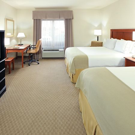 Holiday Inn Express & Suites Pine Bluff/Pines Mall By Ihg Bagian luar foto
