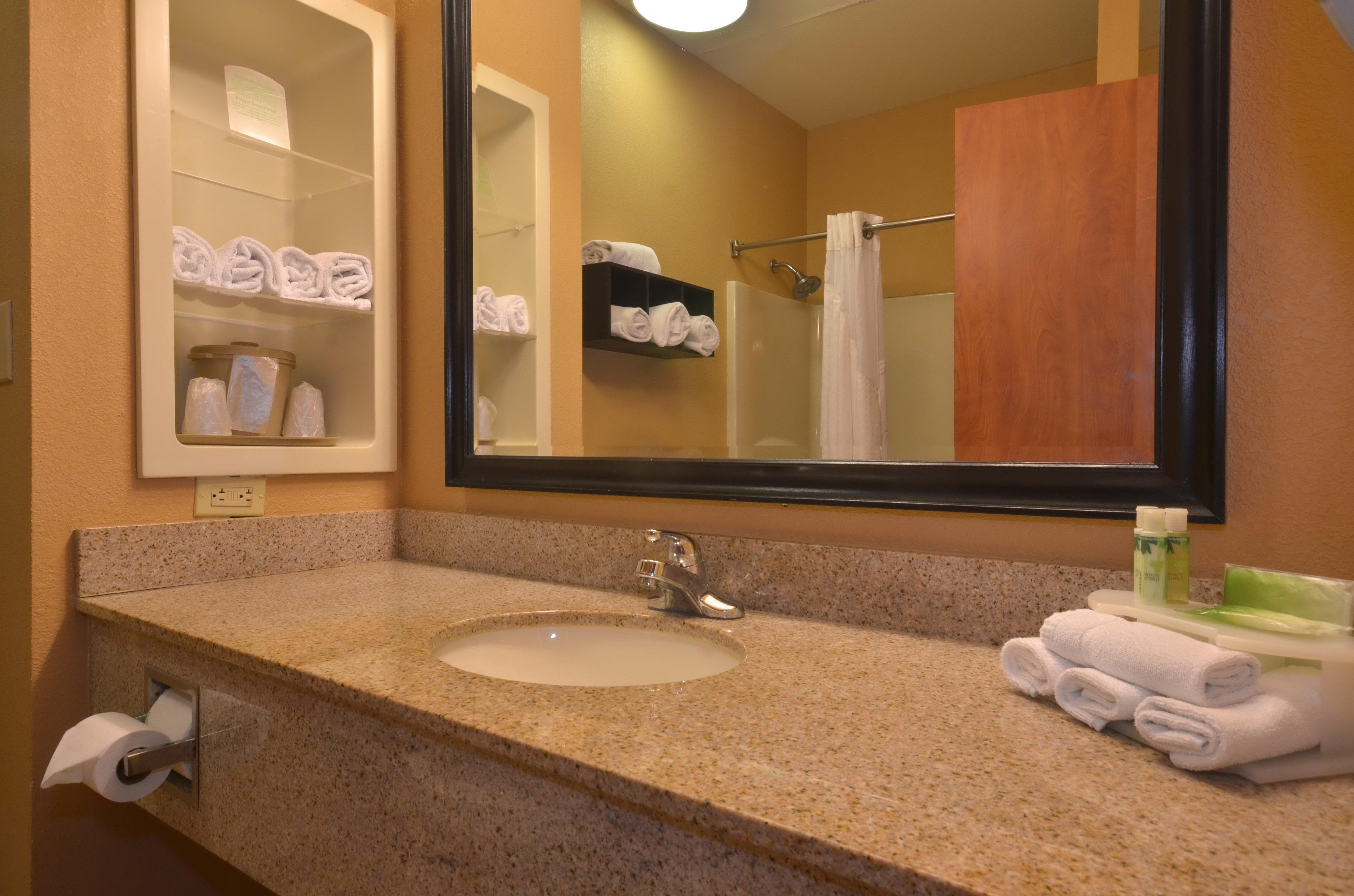 Holiday Inn Express & Suites Pine Bluff/Pines Mall By Ihg Bagian luar foto