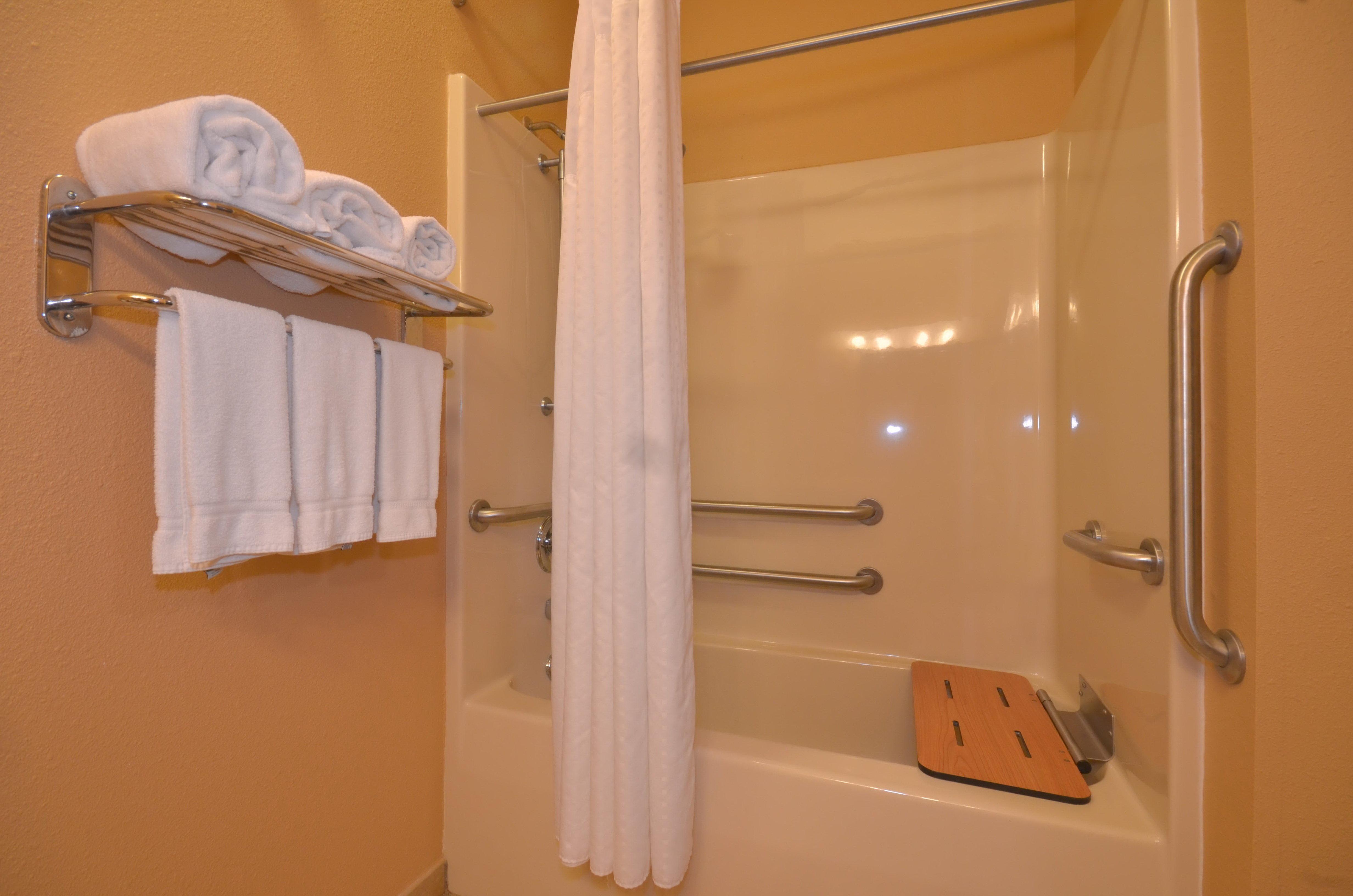 Holiday Inn Express & Suites Pine Bluff/Pines Mall By Ihg Bagian luar foto