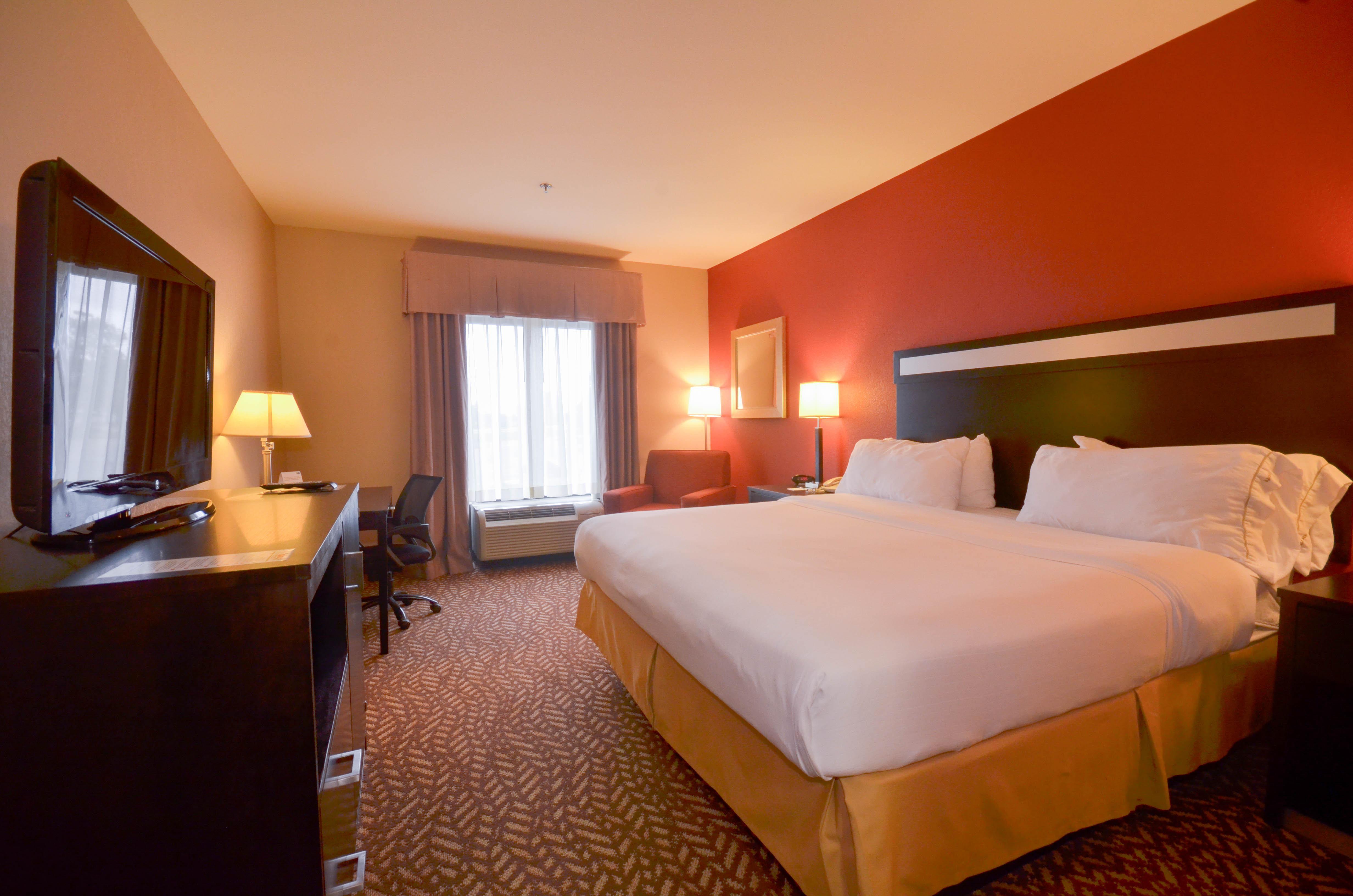 Holiday Inn Express & Suites Pine Bluff/Pines Mall By Ihg Bagian luar foto