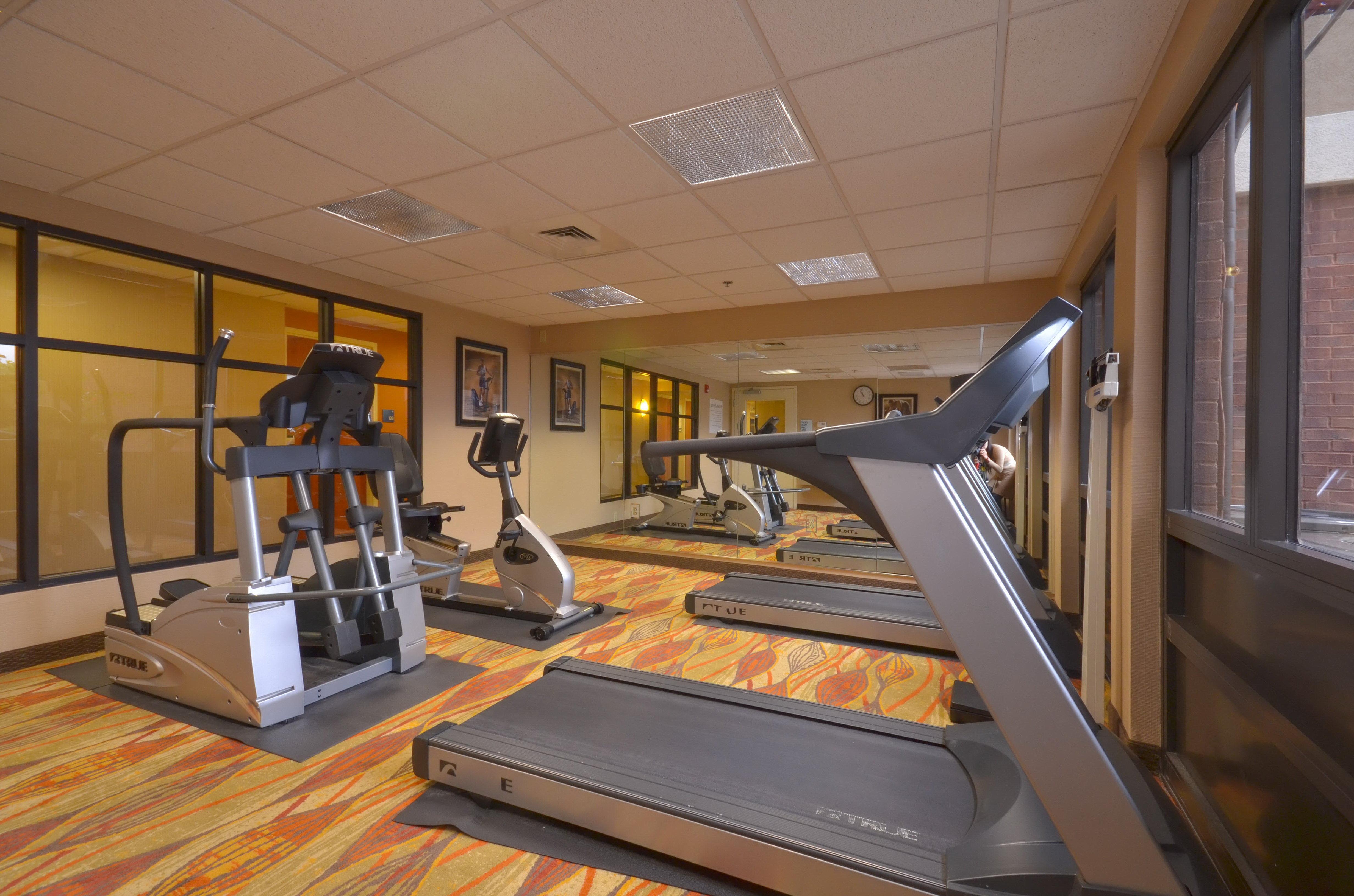 Holiday Inn Express & Suites Pine Bluff/Pines Mall By Ihg Bagian luar foto