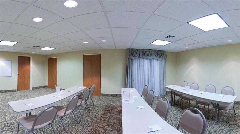 Holiday Inn Express & Suites Pine Bluff/Pines Mall By Ihg Bagian luar foto